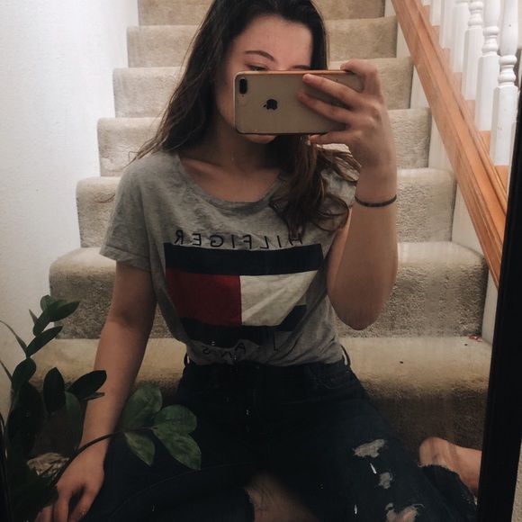 Tommy Hilfiger Tops - Tommy Hilfiger shirt size large